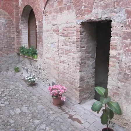 Pagano Di Rolando